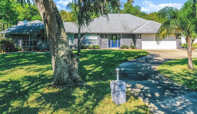 4BR Mango Tree House. Private Pool. Minutes to New Smyrna Beach & Dinning
