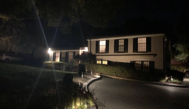 4BR Memory Foam Beds Southpark Home in a quiet neighborhood