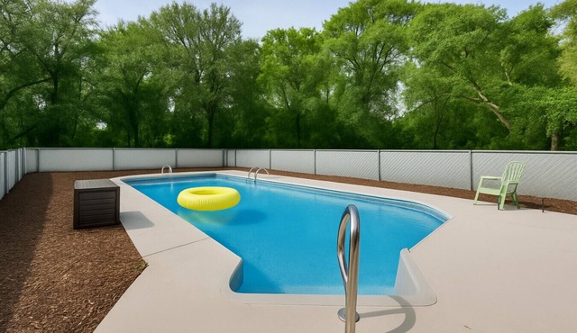 4BR Near Beach w/Pool & Games – Family Retreat