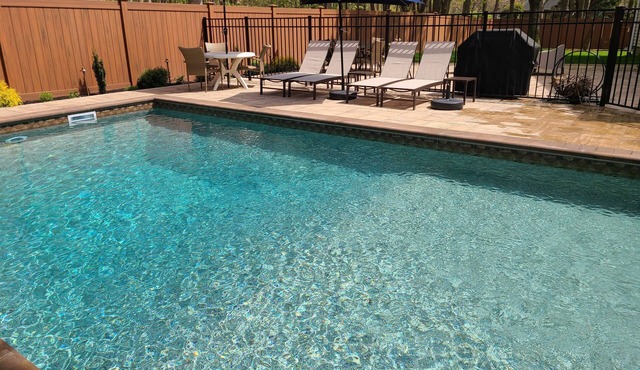 4BR+ Newly renovated home mins to top beaches and vineyards, new heated pool!