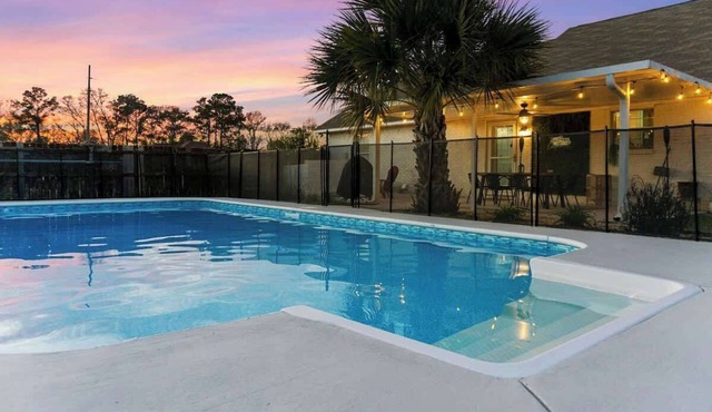 4BR Oasis w/Pool & Pet Friendly -Rucker