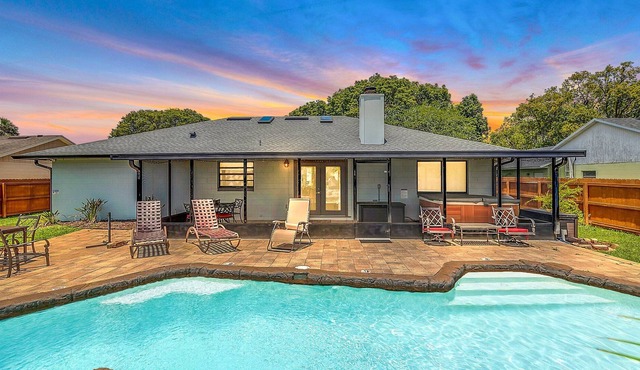 4BR Oasis with Pool, Near Downtown Winter Park