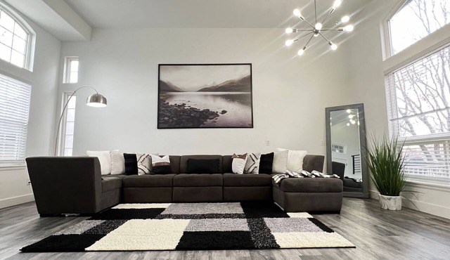 4BR + office updated home, great location in Lone Tree! Dogs OK