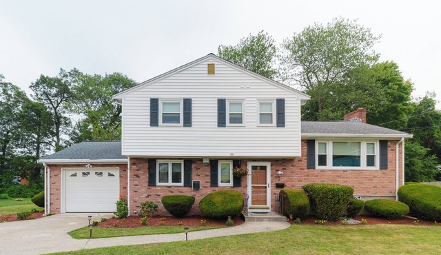 4BR Pet-Friendly Home w/4 Parking Randolph - 17