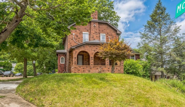 4BR Pitt Suburbs Gem