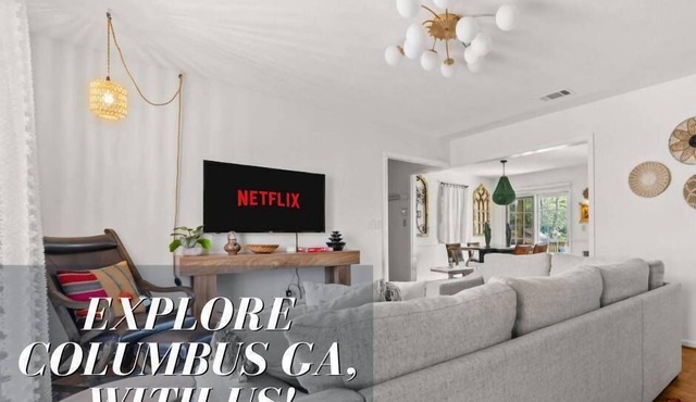 4BR Pool Sleeps 8 Grill Backyard Near Fort Moore