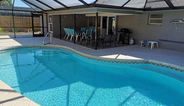 4BR Remodeled Heated Pool Home, Bradenton, 6mil. to Anna Maria Beaches