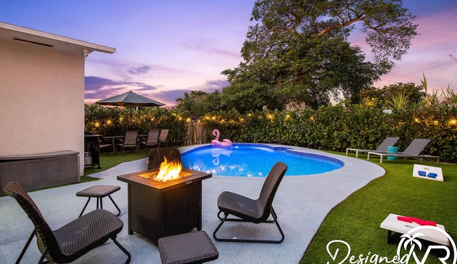 4BR retreat w/heated pool, backyard & BBQ grill