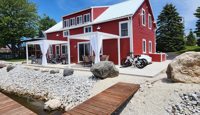 4BR River Retreat: Beach, Boat, Sunsets, Wildlife, Spacious & Serene Escape