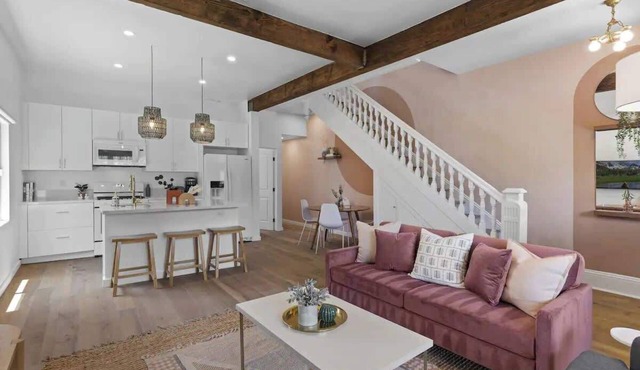 4BR (Sleeps 10!)Heart of Little Italy: Walk to Dining & Fun!