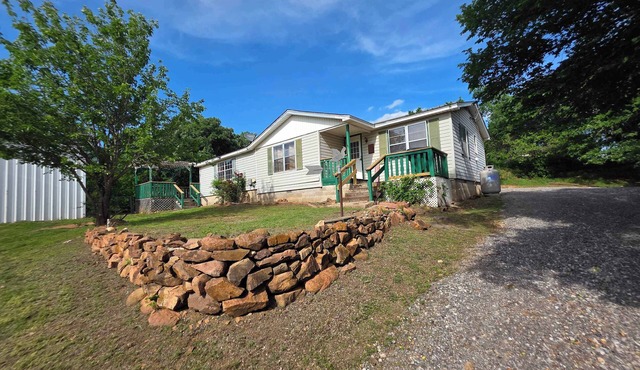 4BR Slps 10, 3 Kings|Walk to Town, Trails+Parking