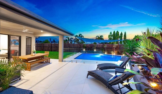 4BR Smithfield Serenity; Pool, Pool Table & Dog Friendly