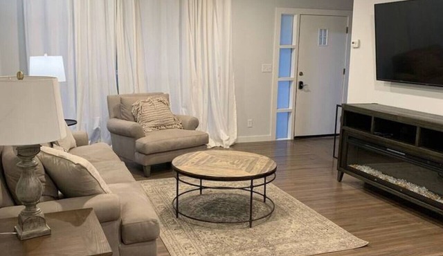 4BR Tulsa Stay w/Pool Table + Pets OK