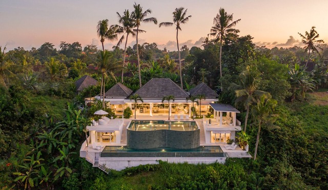 4BR Ubud Jungle with Stunning Views