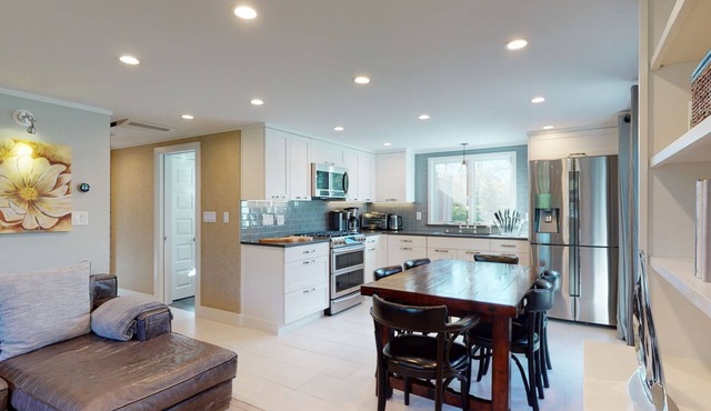 4BR, updated home in Surfside. Sleeps 8 adults, big yard/porch/deck, central air