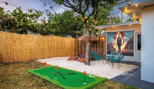 4BR Volley ball, minigolf, bowling, private beach, ping pong, arcade games &more