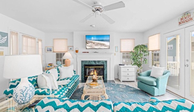 4BR w/2 Balconies A/C WiFi Steps to Beach
