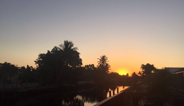 4BR Waterfront Pool, Dock & Ocean Access. Fort Lauderdale close to Miami