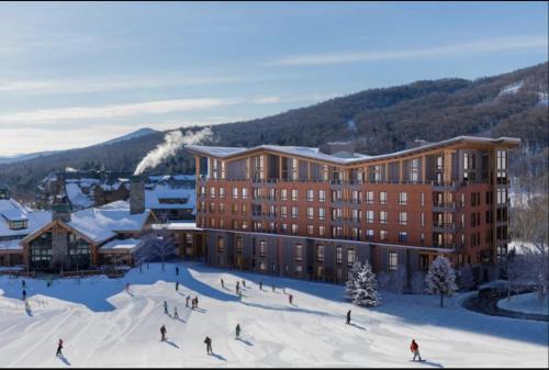4F One Spruce Peak Stowe Mountain Resort Ski in Ski Out 4 bed Sleeps 10