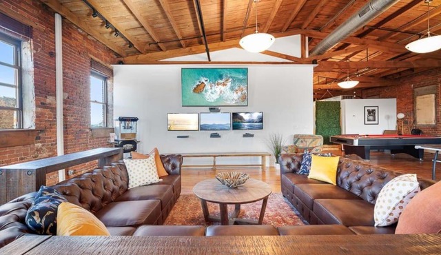 4K sqft LOFT Gym, TV Wall, Ping Pong and Pool Table