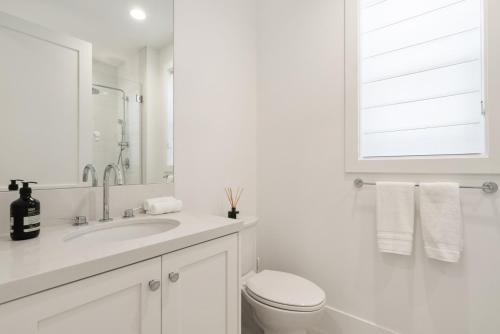 4mil WestLA Lux Manor Santa Monica and Beverly Hills