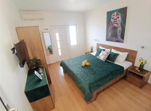 4star Room 'Kata' - with private bathroom and free air-conditioned summer kitchen