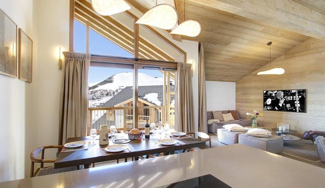 4th floor, fitness, swimming pool, sauna, hammam, balcony, tv, ski locker, 115m², Alpe d'Huez