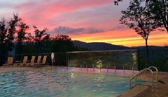 4th of July! 1BD/2BA Resort with HUGE Waterpark, Serenity Spa & Activities!