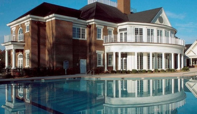 4th of July Week! - Williamsburg, ONLY => 26 Jun - 3 Jul 2027, Sleeps 12/4Br/4Ba