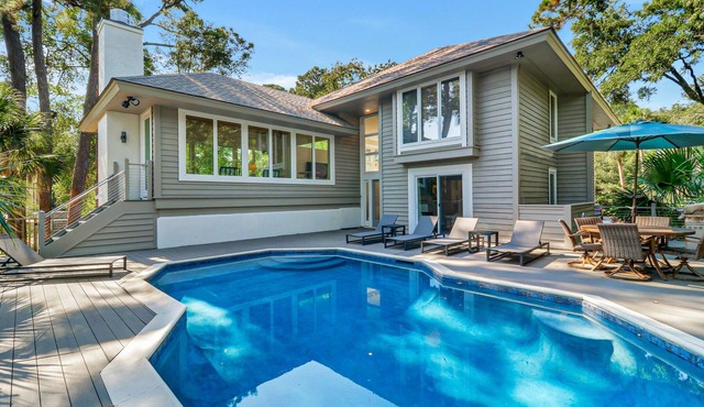 4th Row Ocean on Beach Path - Dog Friendly - Private Pool - Sea Pines Home