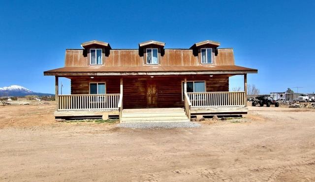 4x4 Cabin with a Rustic Flavor