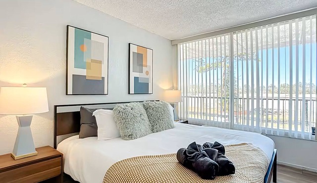 5-202 Breakwater