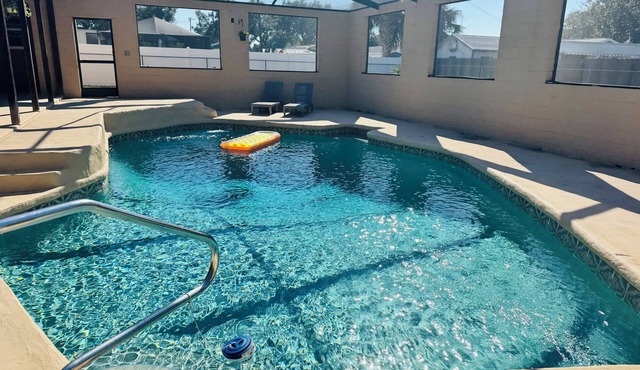 5/3 Pool Home In Central Lakeland, Pet Friendly!