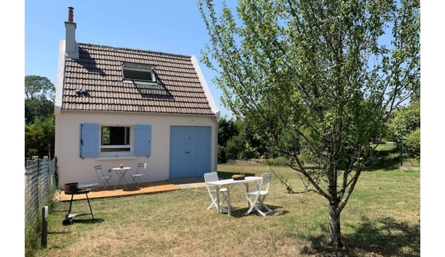 5-6 person house with garden, 10 minutes from Disney. Pk, bbq, Wii & Wifi