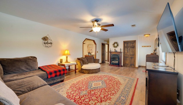 5-Acre Hocking Hills Hideaway! Pet-Friendly Home