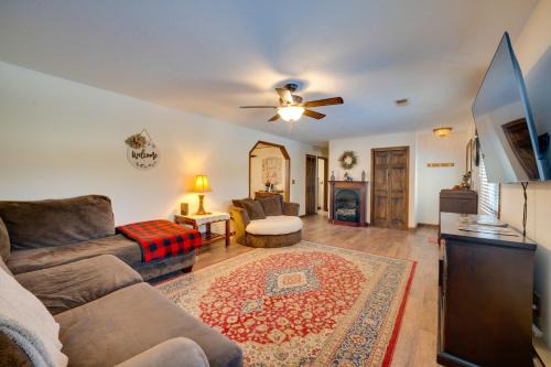 5-Acre Hocking Hills Hideaway! Pet-Friendly Home