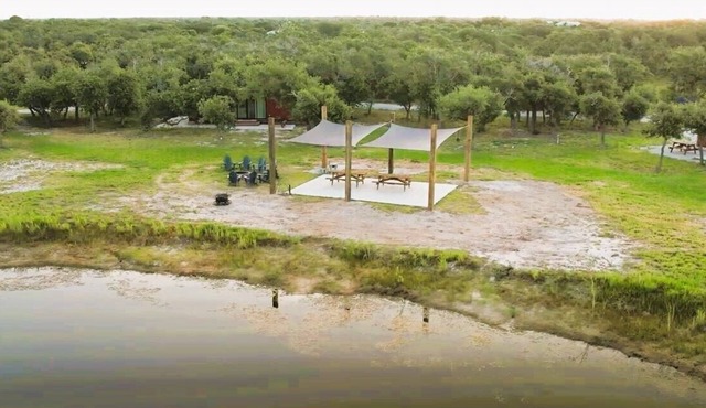 5 Acre Property - Fish Camp Rockport