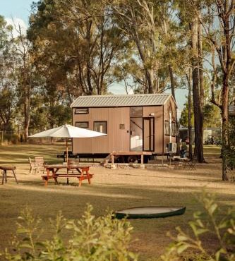 5 Acre Retreat Jimboomba Loft by Tiny Away