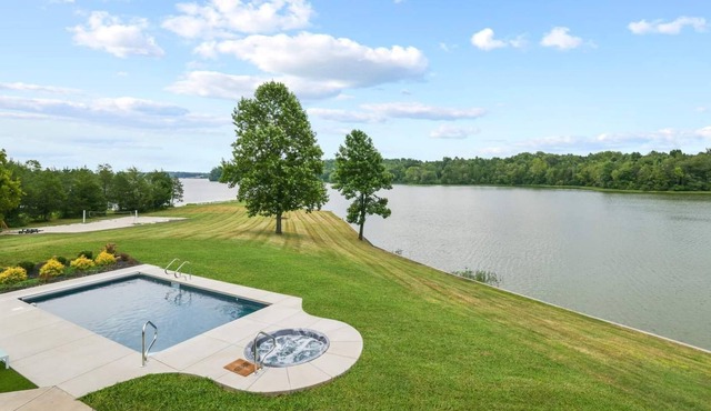 5 acre sprawling waterfront estate, Spectacular views, heated pool/hot tub