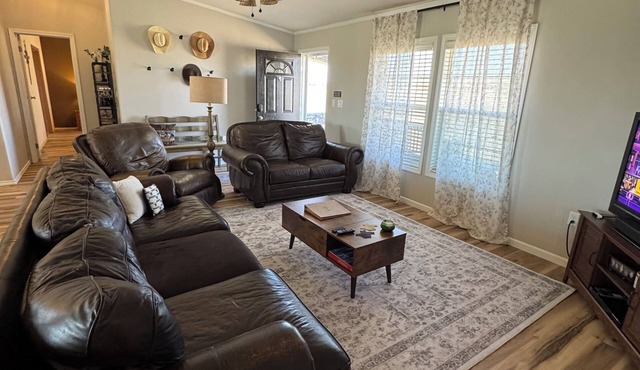 5 Acre West Texas Retreat -3 Miles From Highway - Plenty of Truck Parking