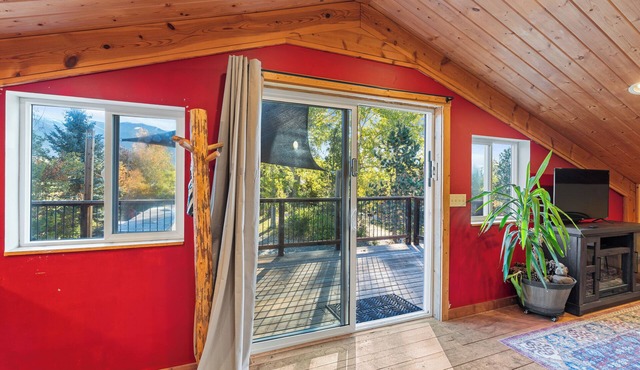 5 acres - Ponds - Trees - Views