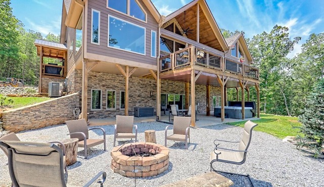 5 ALL KING BRs-Bridesmaid Spa & Glam Suite, Sauna, Chef, 10+ Acres 3 mi. Helen