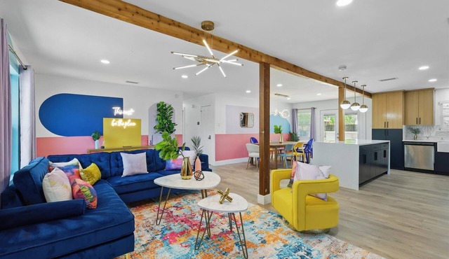 5-BD/2-BA Cheerful Retreat | Pool, Patio, Firepit