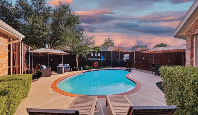 5-BD/2-BA Upscale Elegance | Pool, Hot Tub, BBQ