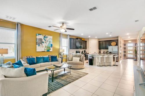 5 BD 5.5 BA Solara Resort 1620 HG