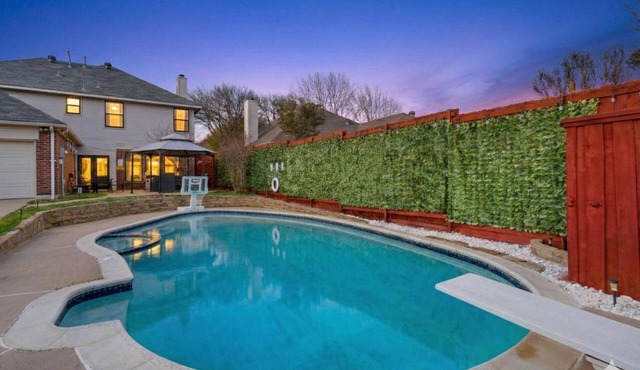 5-BD Getaway w/Pool, Patio, Firepit | Mins to DT