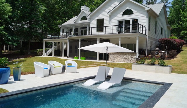 5 BDRM Beautiful Peaceful Lake Front Home 3 Kings, 1 Queen, 4 Twins, Pool, Spa