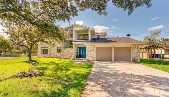 5-Bdrm + Hot Tub | TX Med Cen, Lackland, Riverwalk