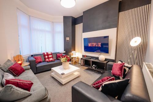 5 Bed 2 Bath - Cardiff Central Getaway - Free Parking