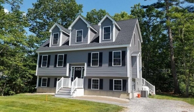 5 bed 3 bath, Dog Friendly, ~5 minute walk to Long Sands beach bathhouse
